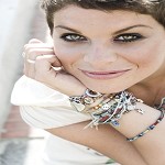 Nuovo singolo Ti aspetto di Alessandra Amoroso. Video da ascoltare