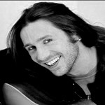 Video ufficiale Luca era gay di Povia. Tutto da ascoltare